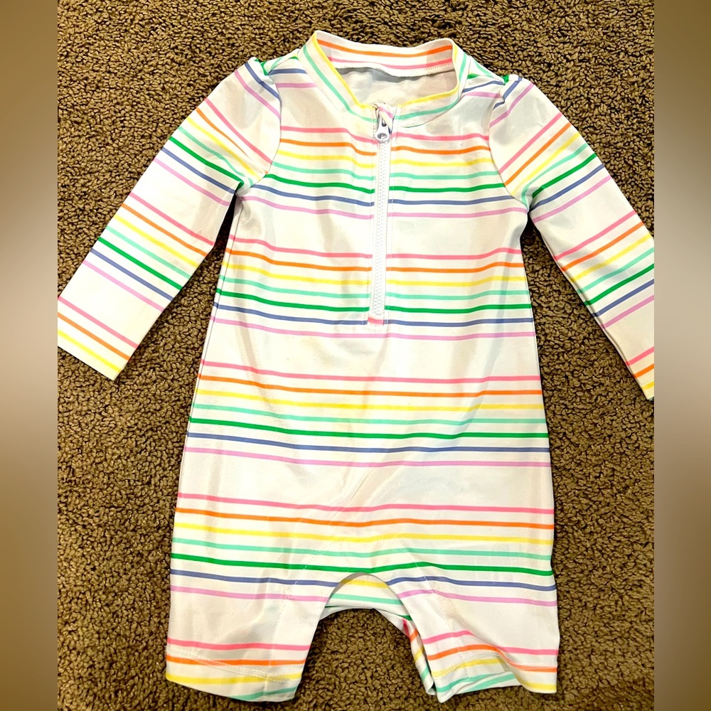 EUC Gap Baby Girls long sleeve One Piece Swimsuit 6-12 months.